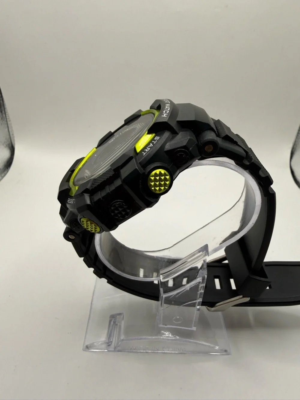 George Men's Digital Sport Wristwatch Plastic Strap Black Yellow Bezel Beautiful